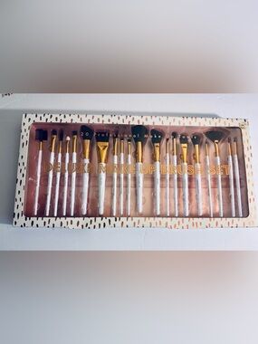 Tri-Coastal Design 20 Professional Make Up Tools Deluxe Make Up Brush Set Brush